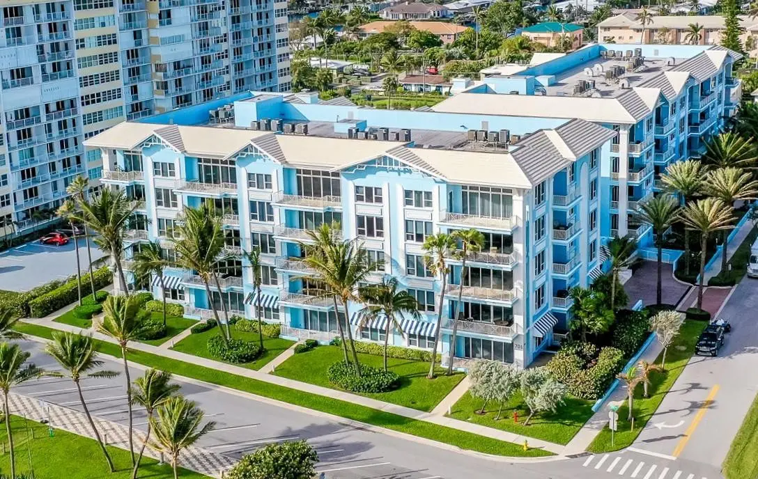 Exterior Front at 701 SE 21st Avenue 304, Deerfield Beach