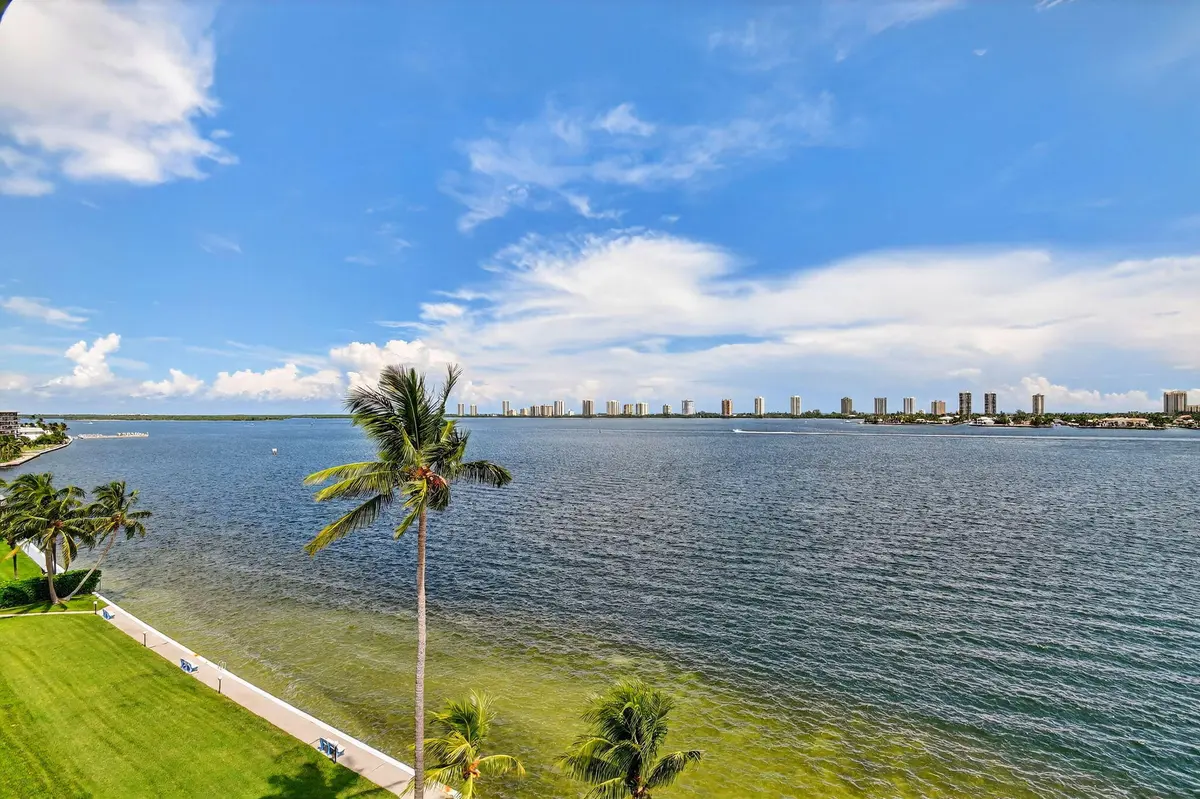 301 Lake Shore Drive 801, Lake Park, FL – photo 4