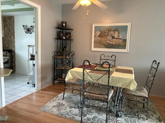 DINING at 2936 Crosley Drive G, West Palm Beach