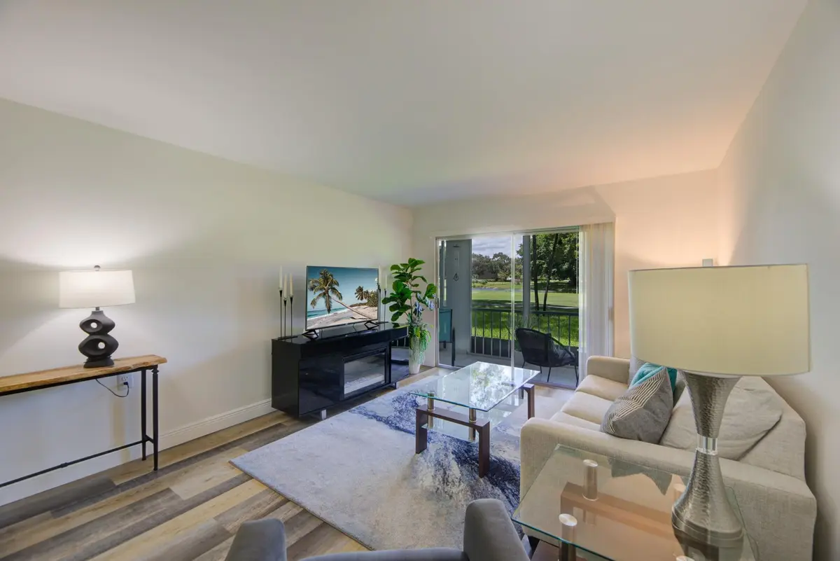 Photo 6 at 4502 Martinique Way E1, Coconut Creek