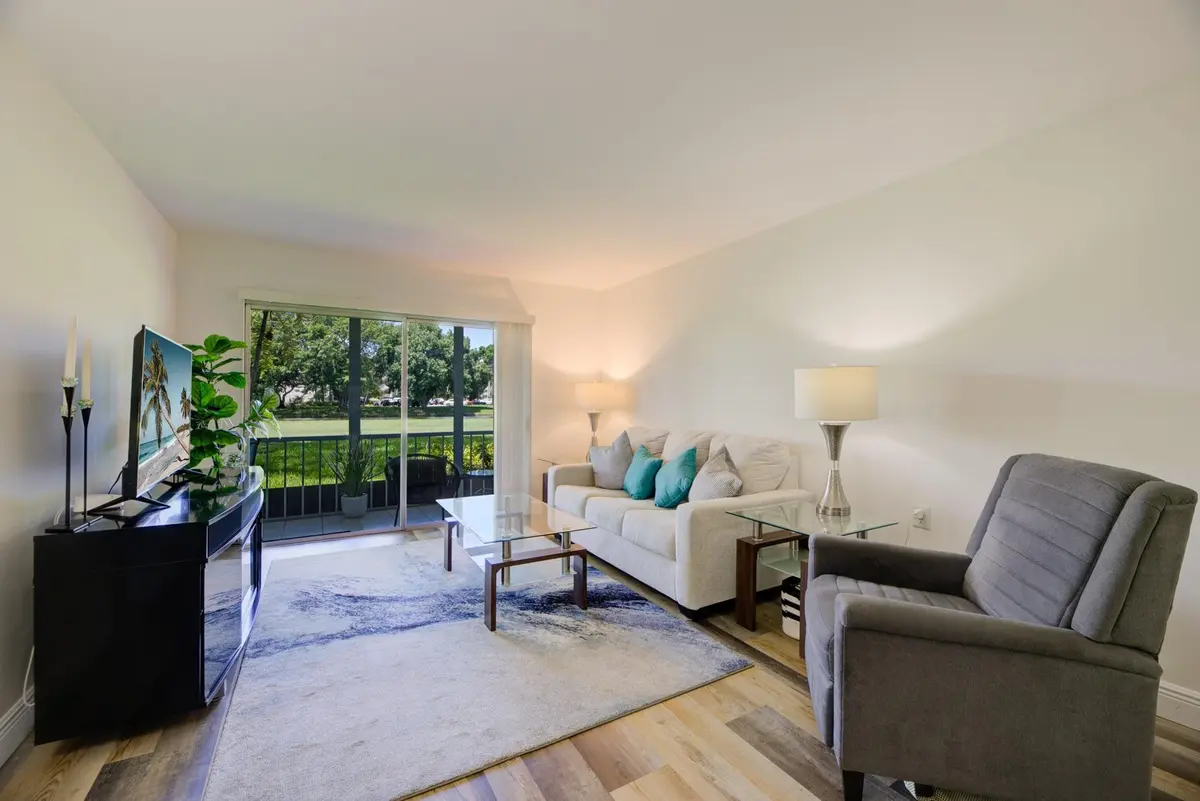 Photo 8 at 4502 Martinique Way E1, Coconut Creek