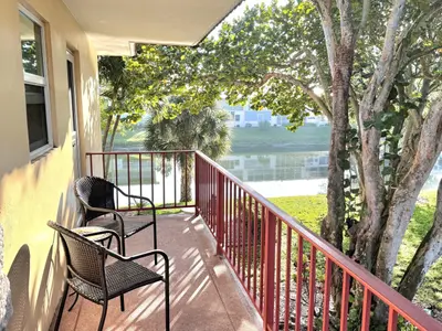 209 Oxford 100 209, West Palm Beach – sold