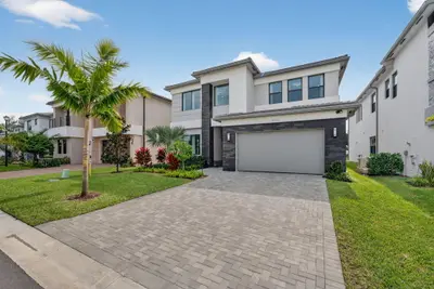 8252 Essex Country Club Drive, Boca Raton – Single Family Residence for sale