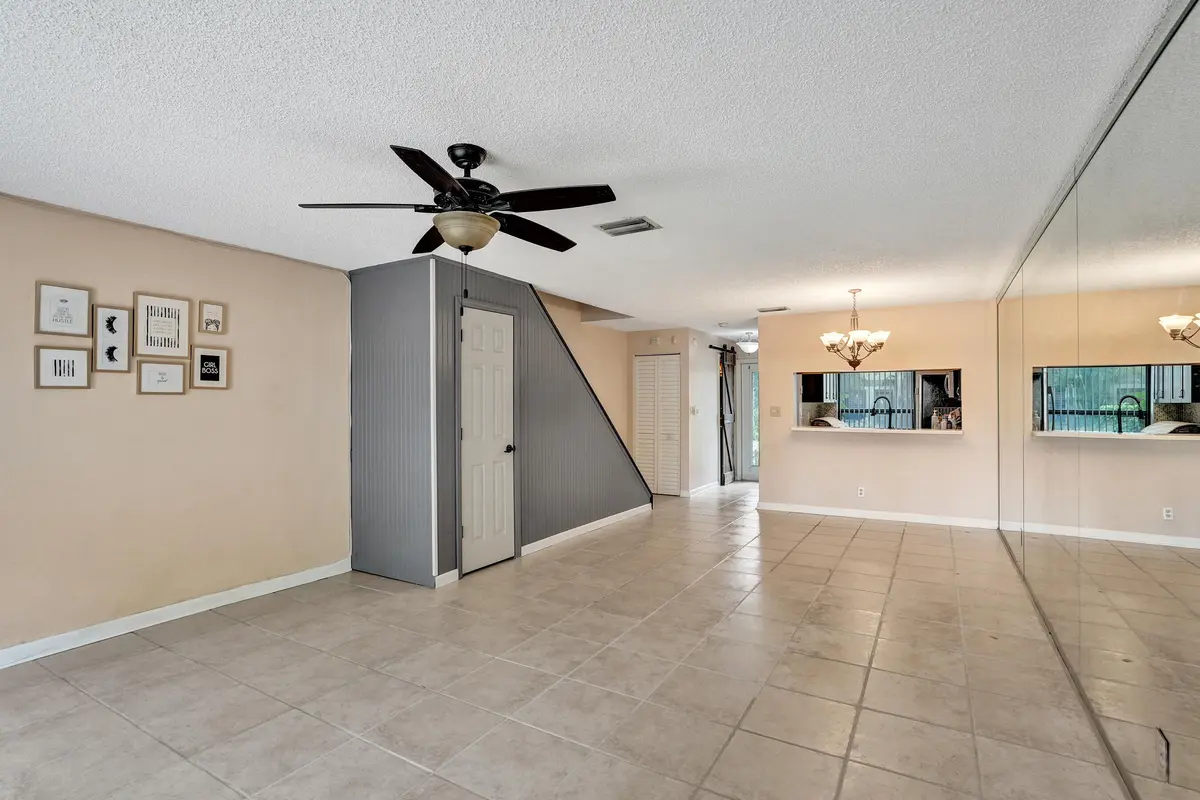 DSC00853 at 3080 S Oakland Forest Drive 101, Oakland Park