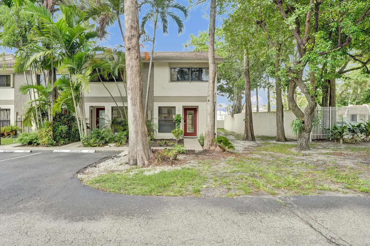 DSC00814 at 3080 S Oakland Forest Drive 101, Oakland Park