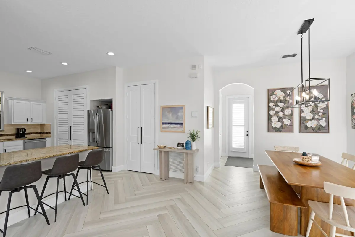 Kitchen at 30 Stoney Drive, Palm Beach Gardens