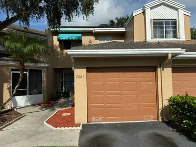 7081 Woodmont Way, Tamarac – Townhouse for sale