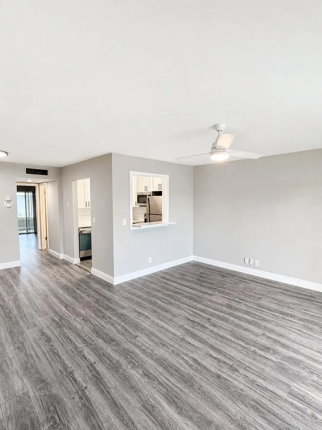 23_GreatRoom at 115 S South Boulevard 2c, Boynton Beach