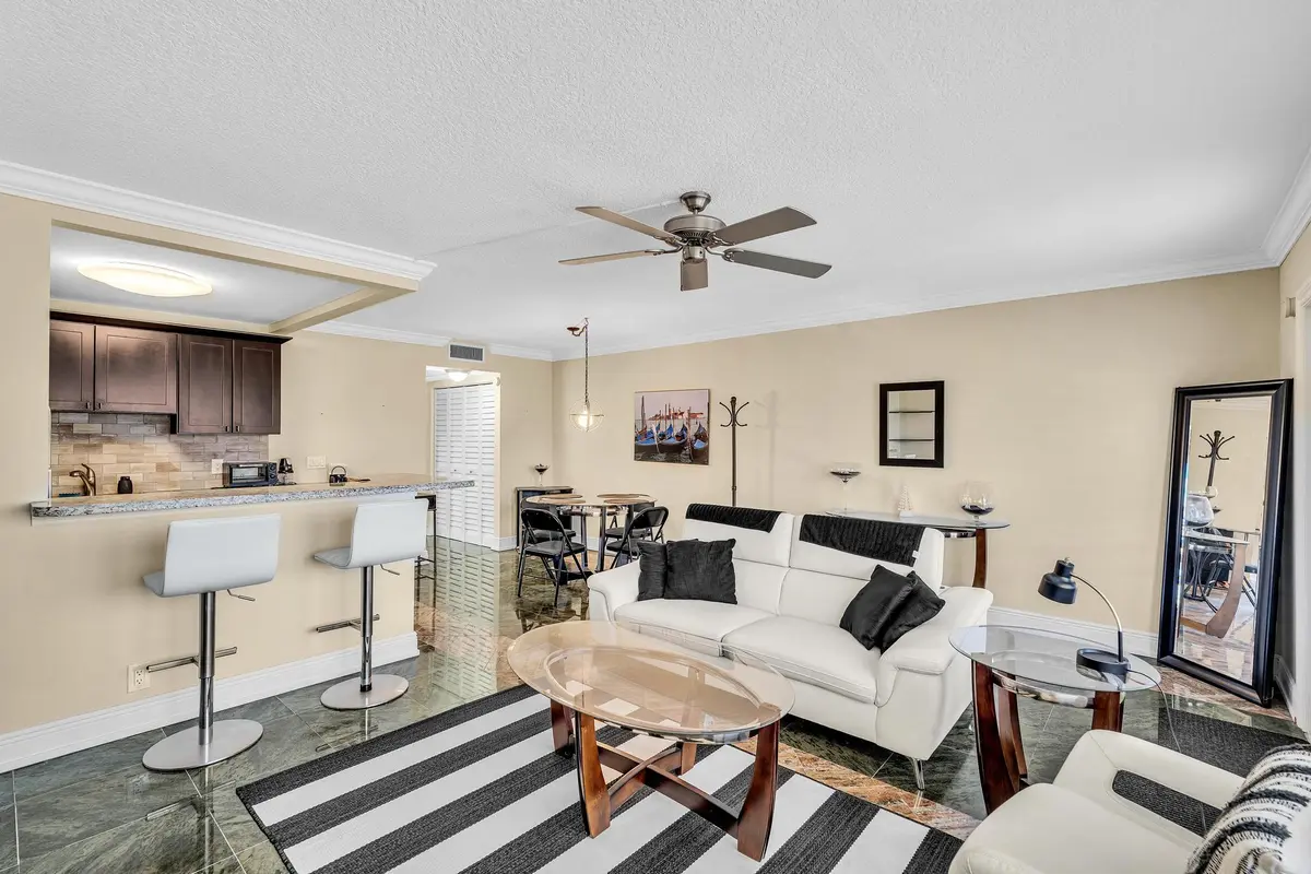 FPP00261 at 2123 Cambridge F, Deerfield Beach
