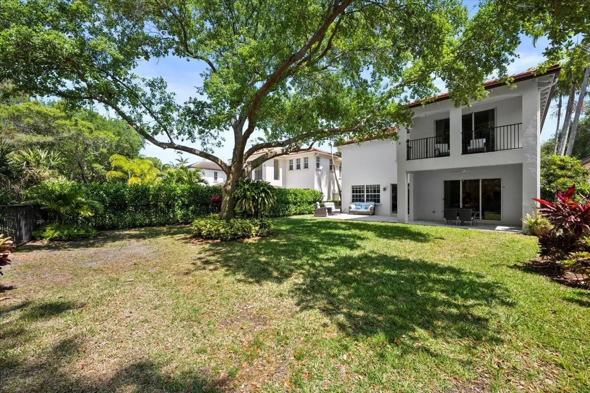 Large Fenced-In Backyard at 956 Mill Creek Drive, Palm Beach Gardens