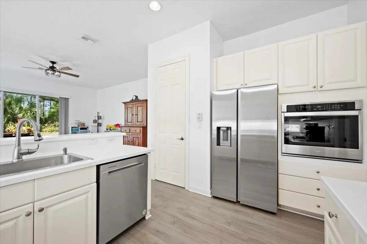 Open Modern Kitchen at 956 Mill Creek Drive, Palm Beach Gardens