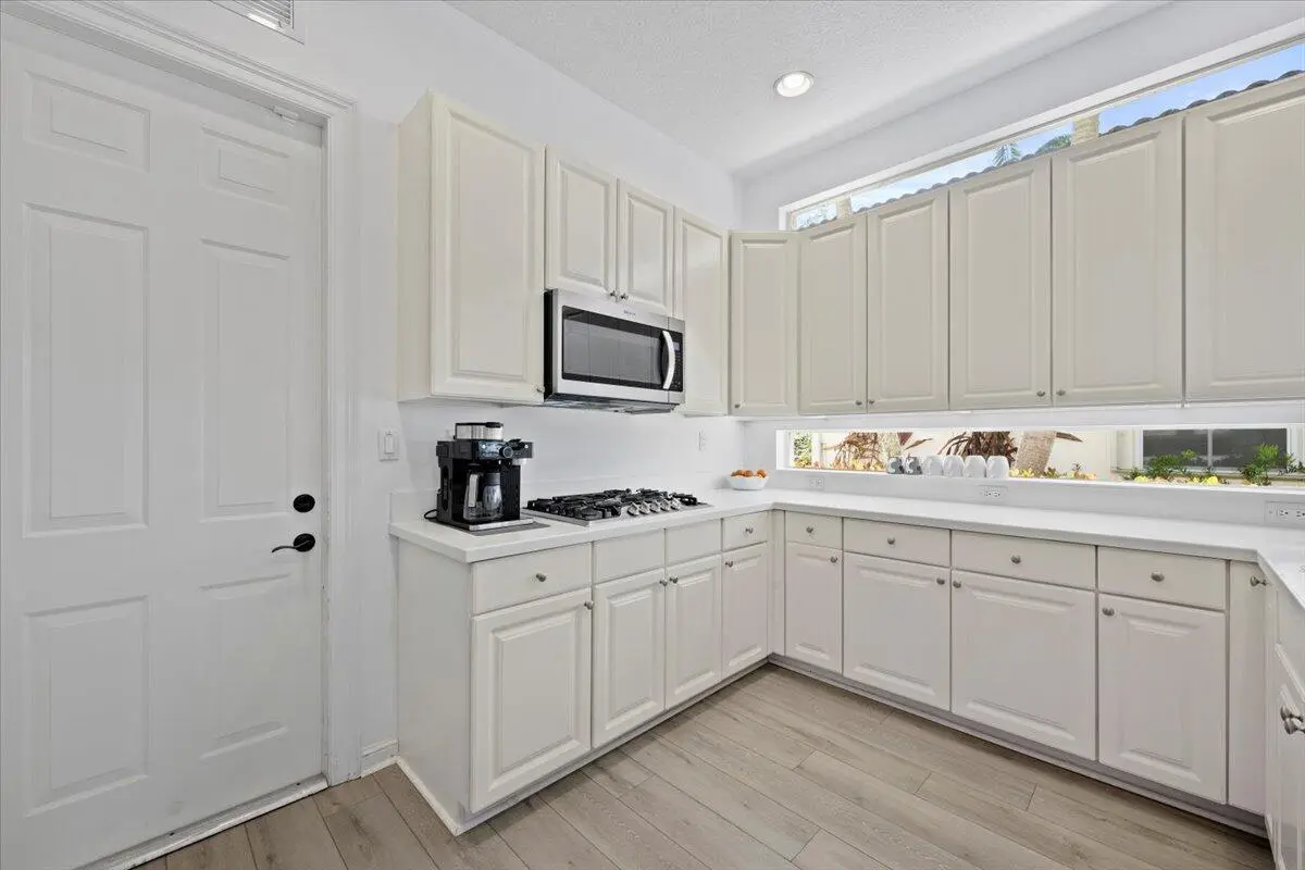 Open Modern Kitchen at 956 Mill Creek Drive, Palm Beach Gardens