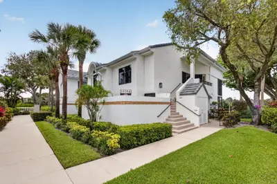 15354 Strathearn Drive 12604, Delray Beach – sold
