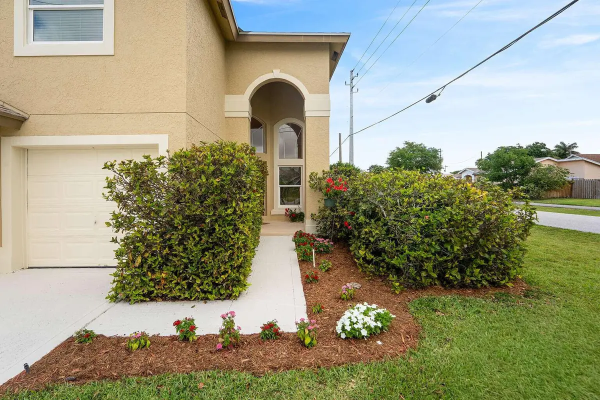 003_Allen.3 at 6211 Drake Street, Jupiter