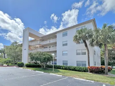 1901 Bermuda Circle M2, Coconut Creek – Condominium for sale