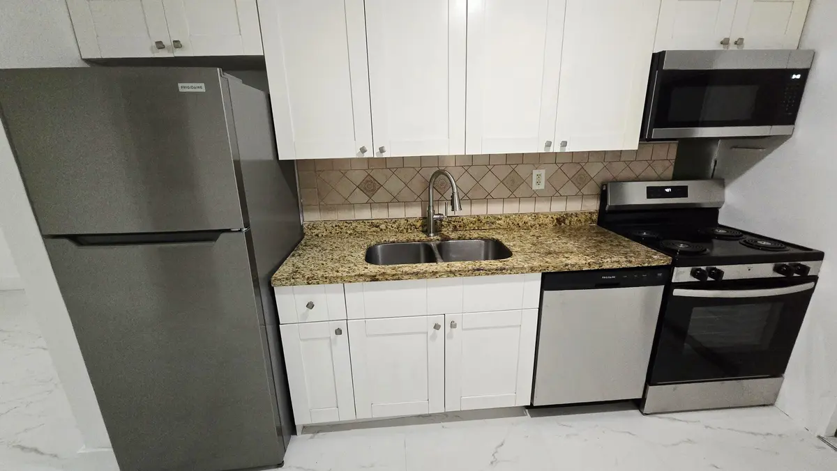 20260522_221752 at 2849 NE 13th Avenue, Pompano Beach
