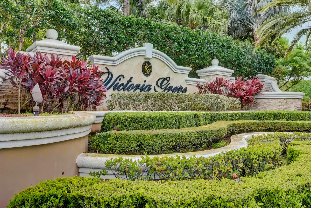 Victoria Grove at 118 Kensington Way, Royal Palm Beach
