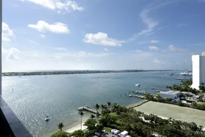 5600 N Flagler Drive 1605, West Palm Beach – Condominium for sale