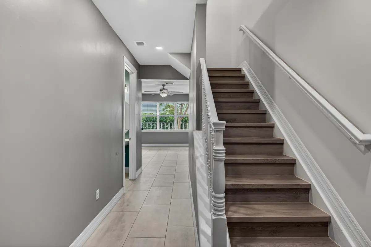 sachs-25 at 4715 Eucalyptus Drive, Hollywood