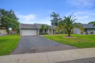 10141 SW 49th Court, Cooper City – sold