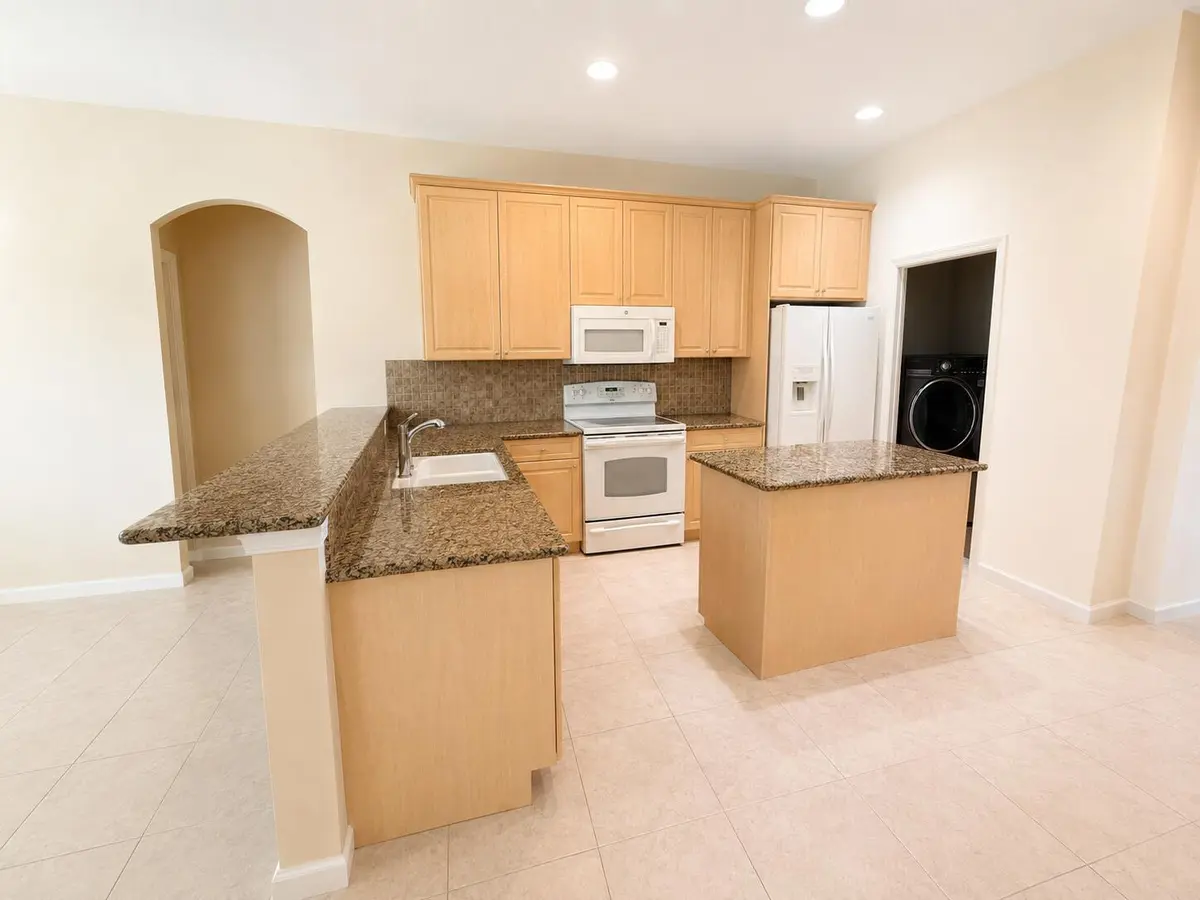 Kitchen at 5508 Silver Oak Drive, Fort Pierce