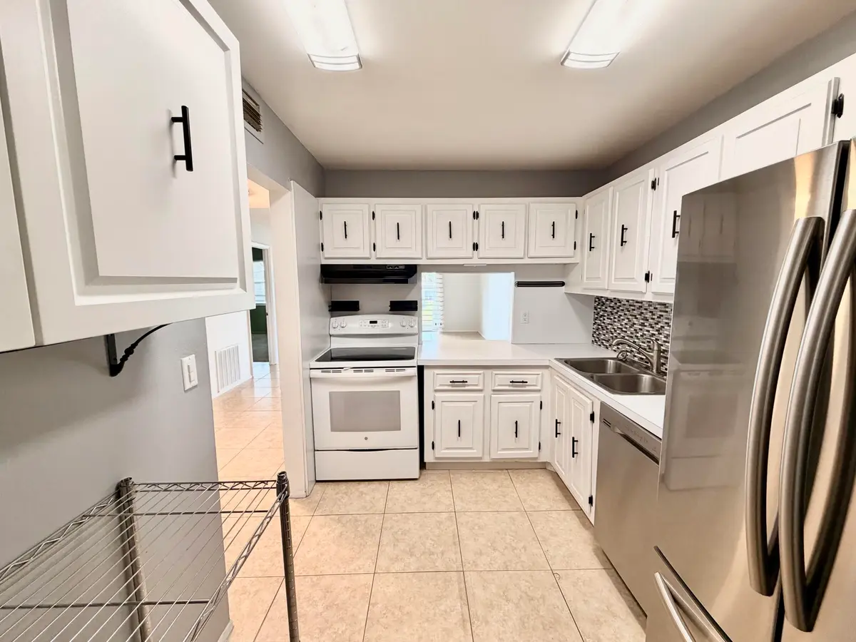 Kitchen at 120 Lake Evelyn Drive, West Palm Beach
