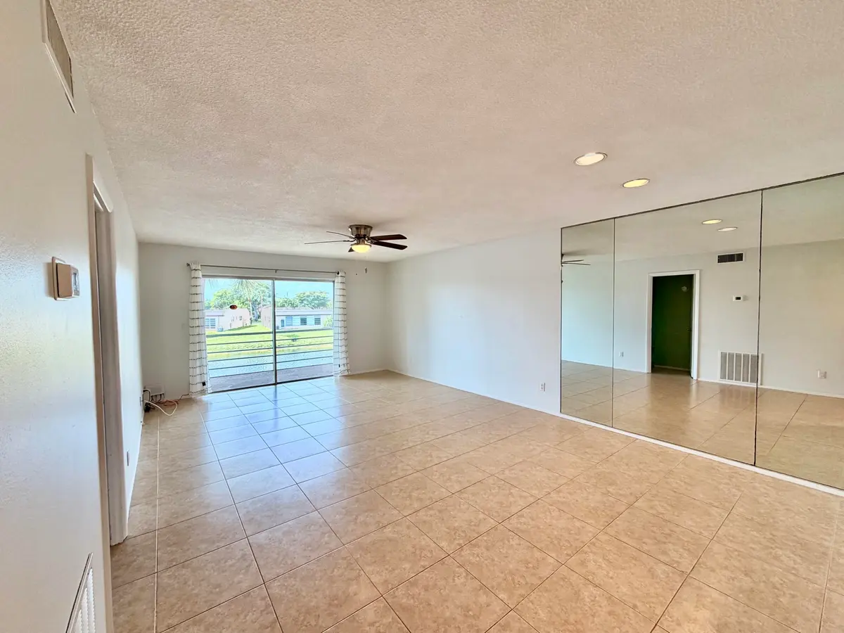 Living room at 120 Lake Evelyn Drive, West Palm Beach