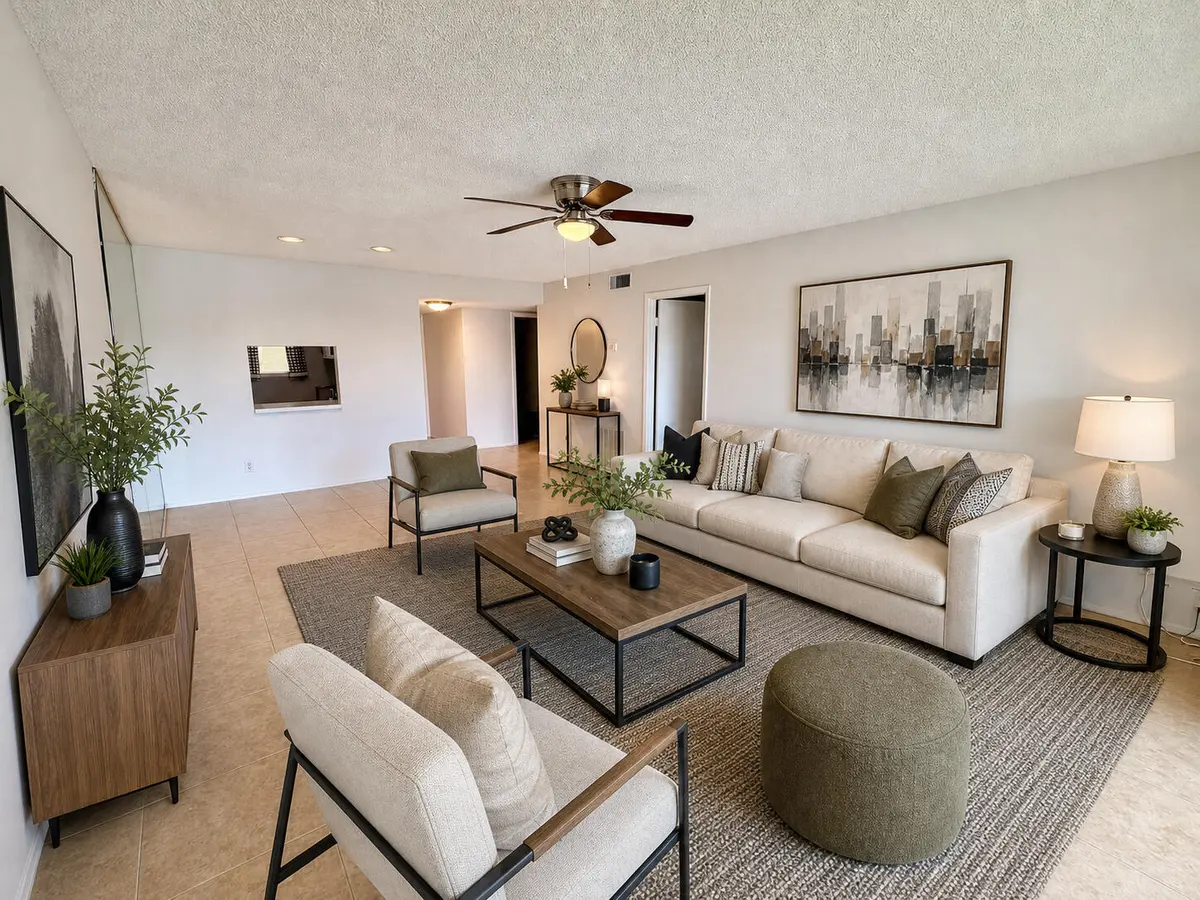 Virtually staged at 120 Lake Evelyn Drive, West Palm Beach