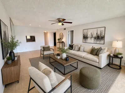 120 Lake Evelyn Drive, West Palm Beach – sold