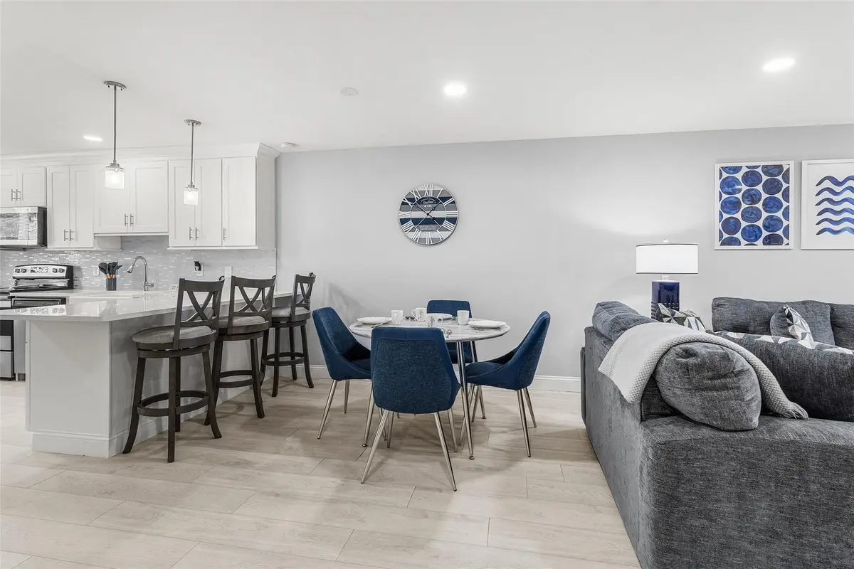 Photo 8 at 9286 Vista Del Lago E, Boca Raton