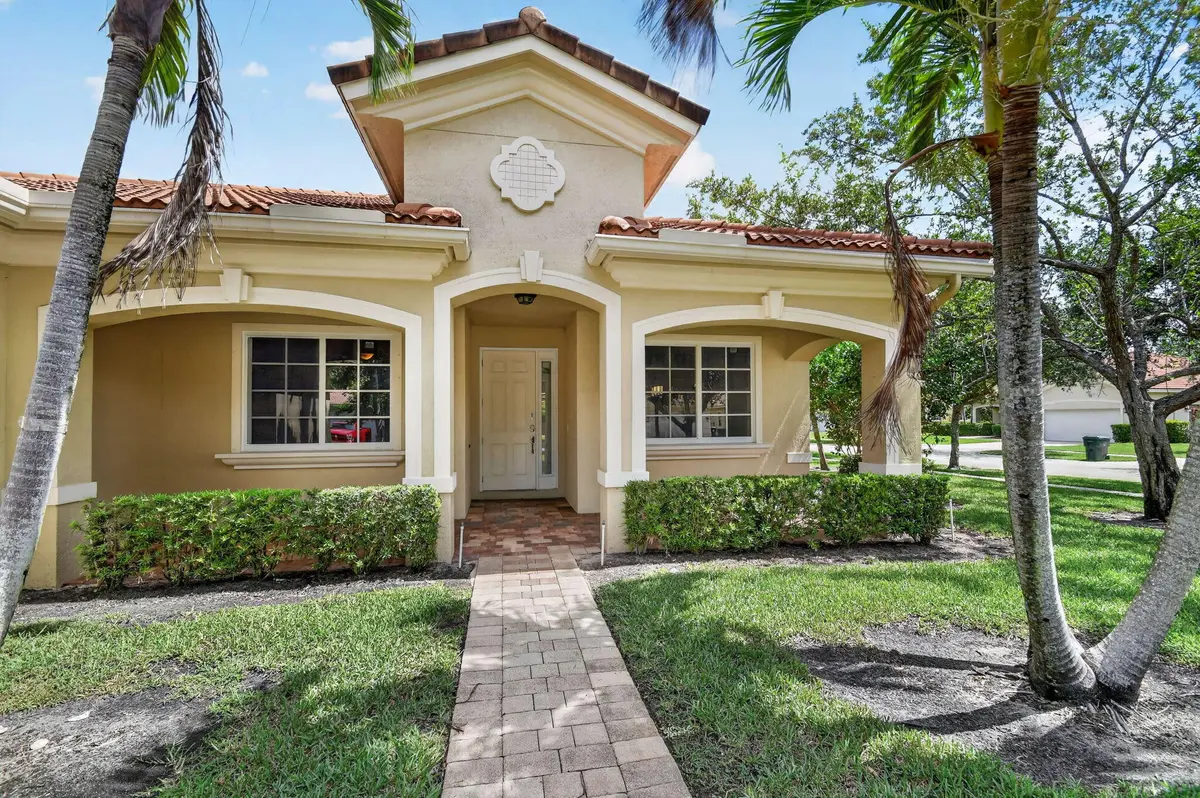Front at 6810 Osage Circle, Greenacres