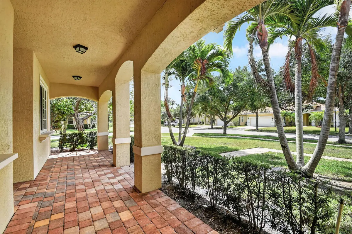 Front Porch at 6810 Osage Circle, Greenacres