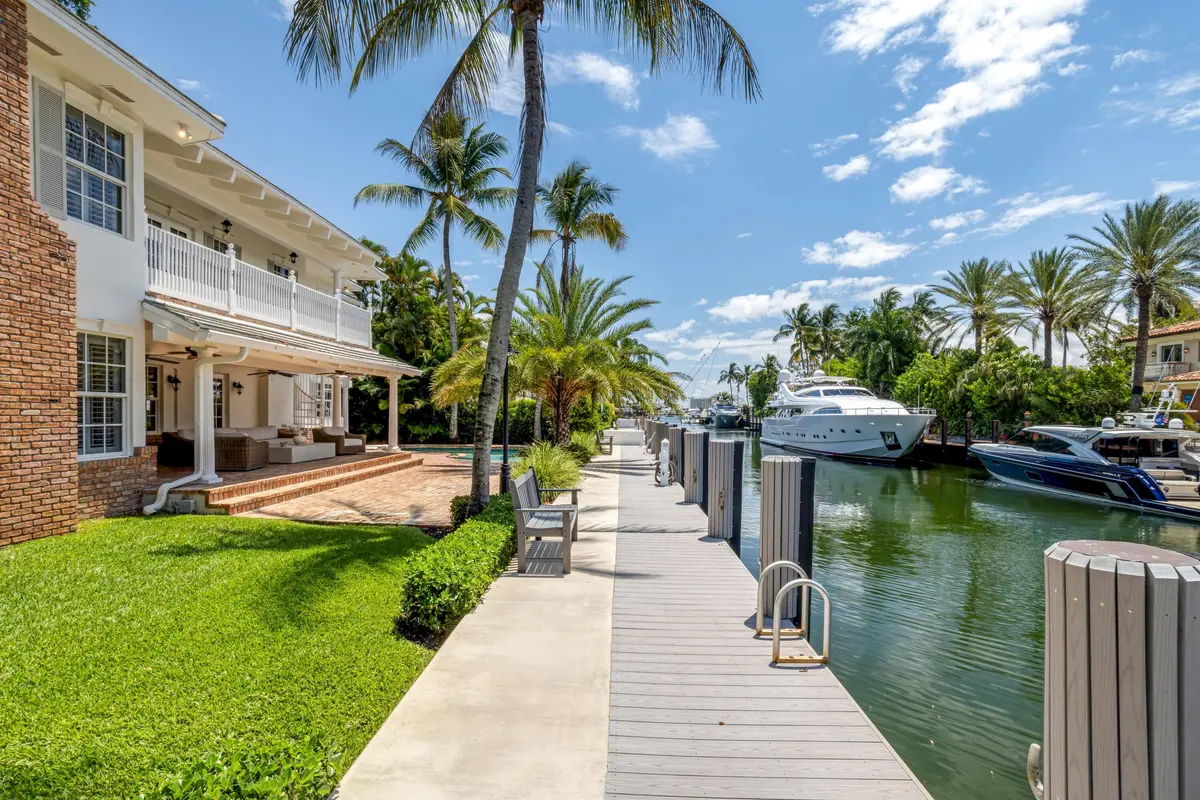 DOCK_STRAIGHT_2_EB at 609 Coral Way, Fort Lauderdale