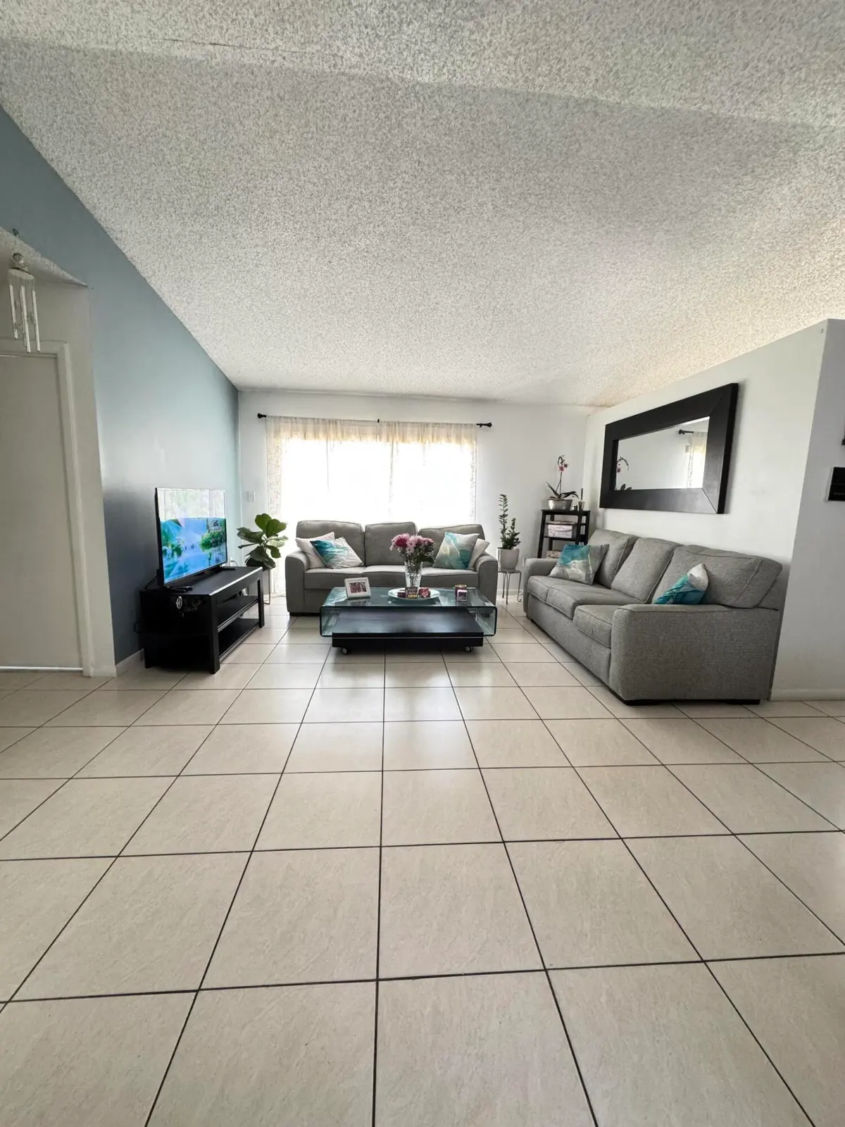 IMG_9465 at 8600 NW 193rd Terrace, Hialeah