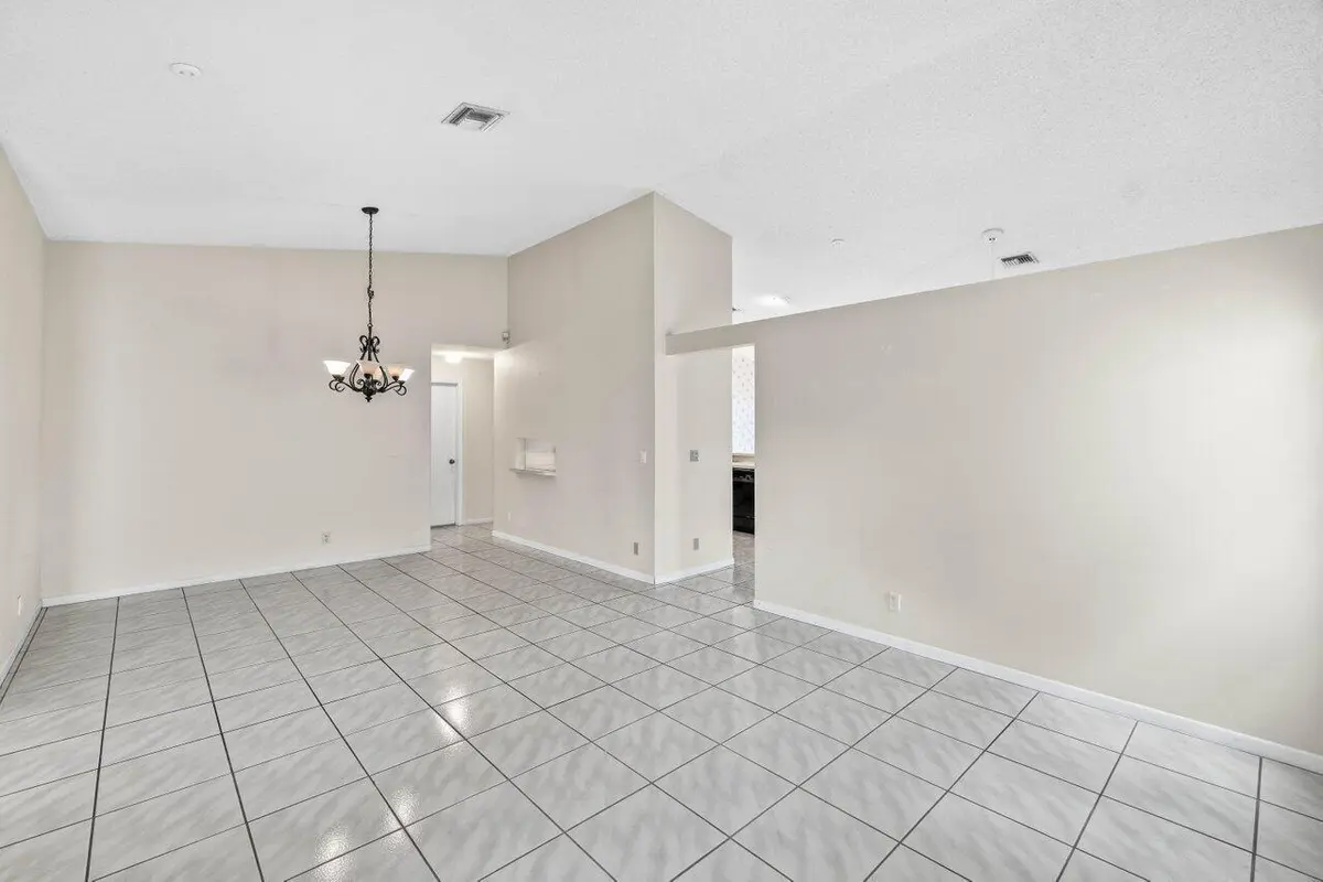 008-10001CountryBrookRoad-BocaRaton-FL-3 at 10001 Country Brook Road, Boca Raton