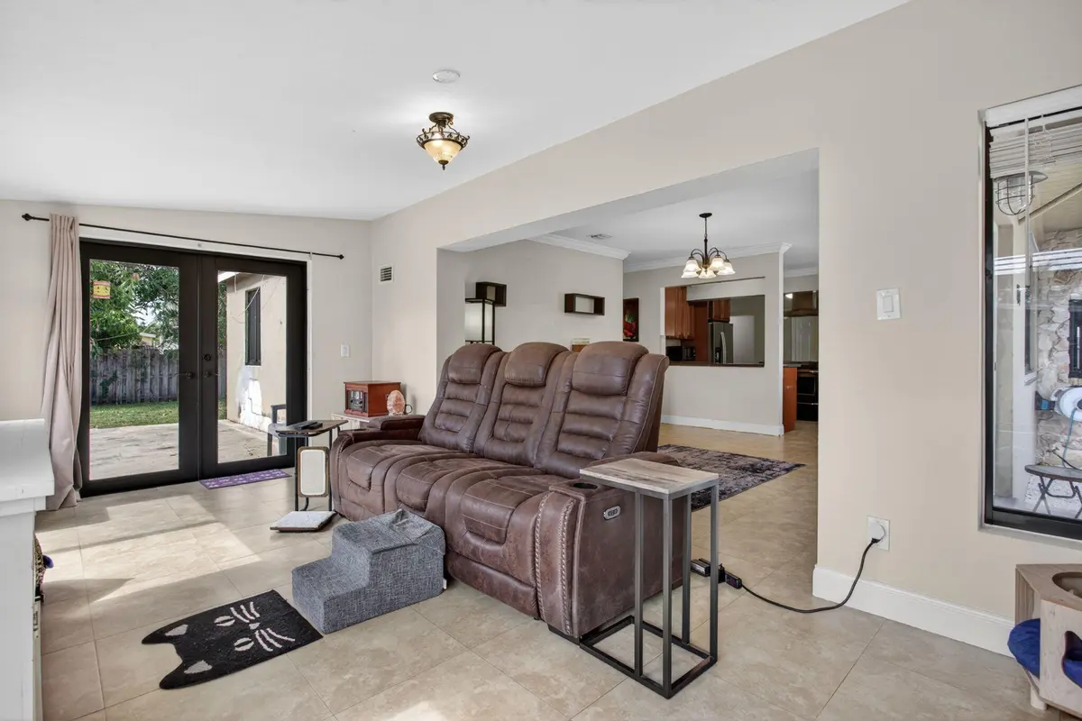 17-web-or-mls-1914-6468 at 1914 NE 53rd Court, Pompano Beach