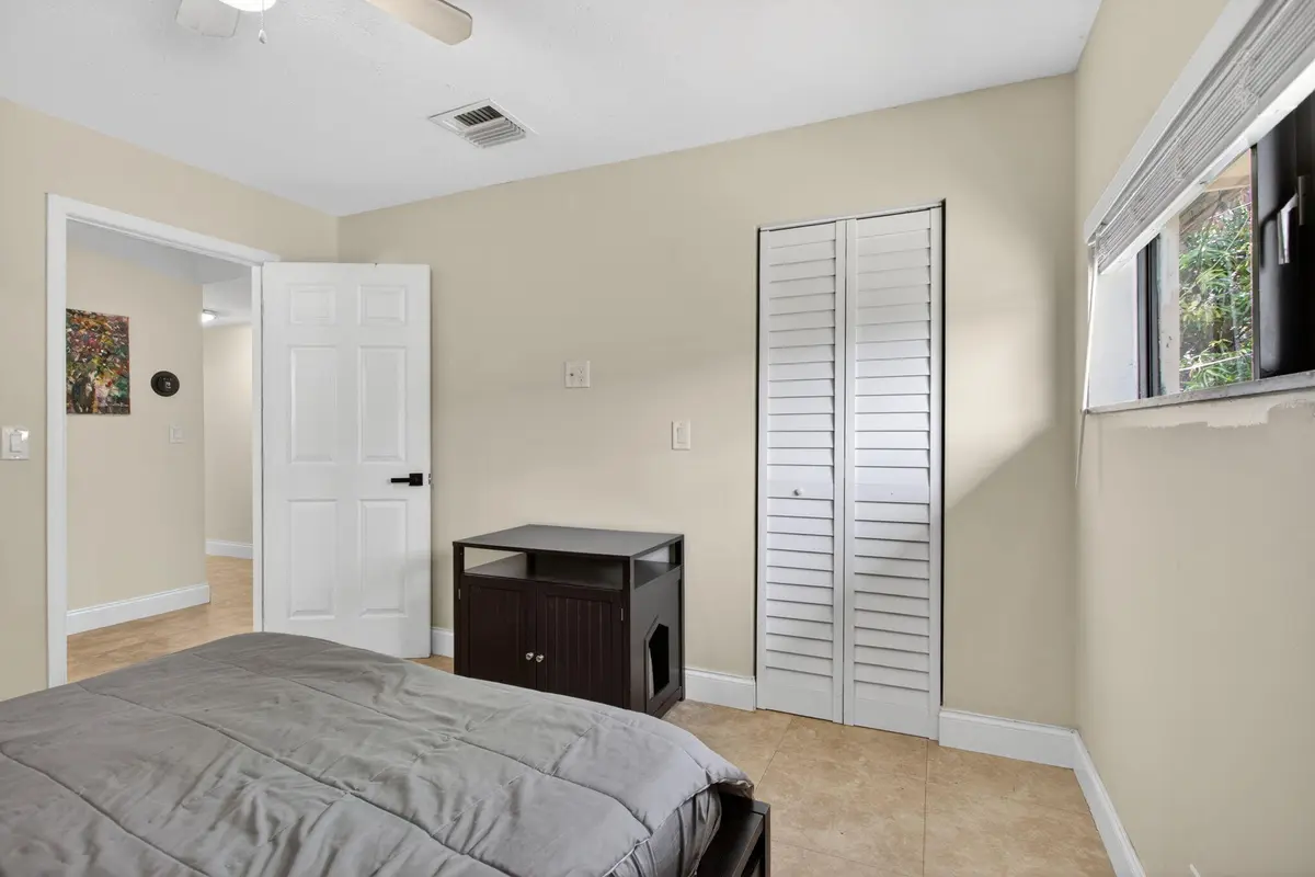 32-web-or-mls-1914-6546 at 1914 NE 53rd Court, Pompano Beach