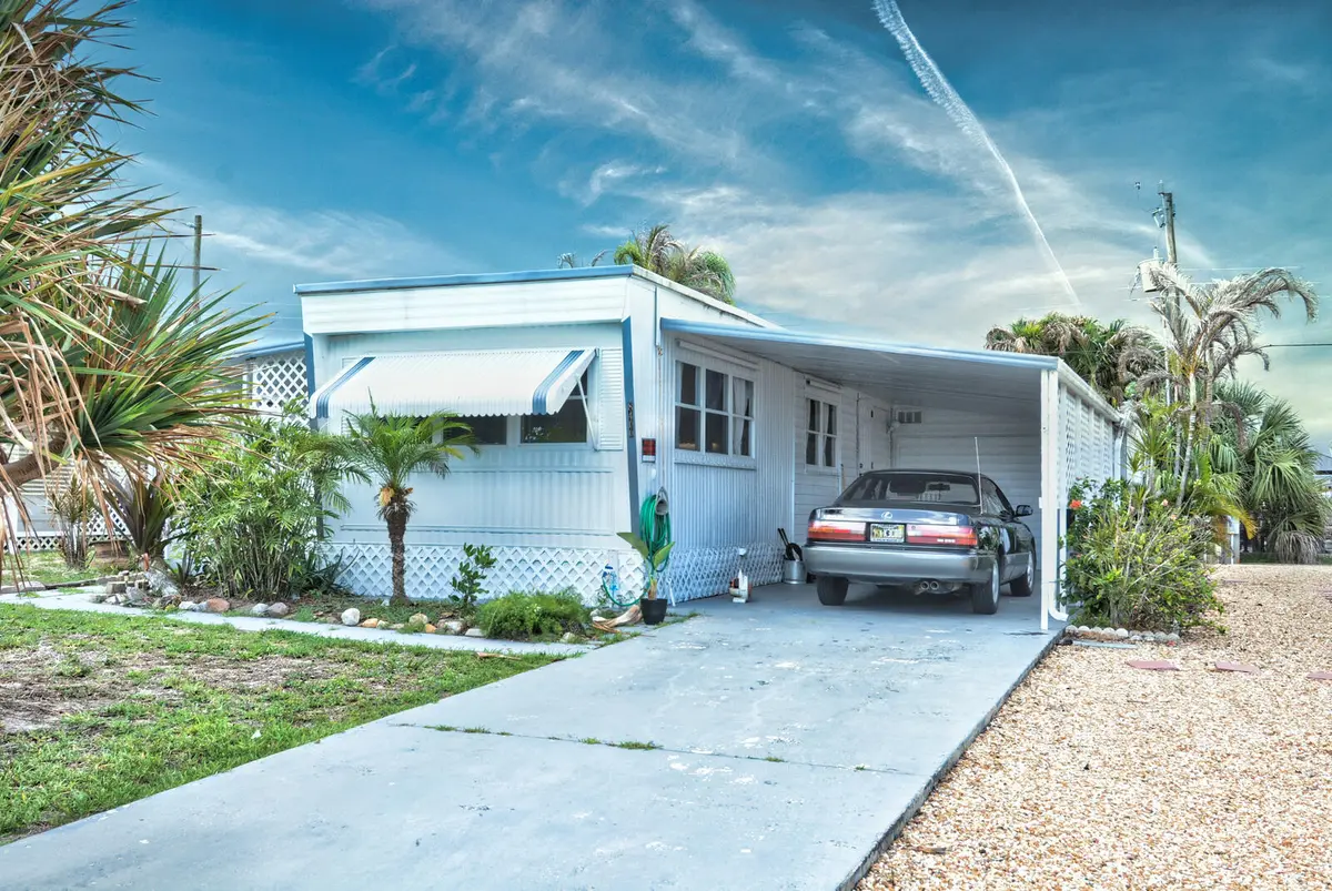 Front at 8400 SE Eagle Avenue, Hobe Sound