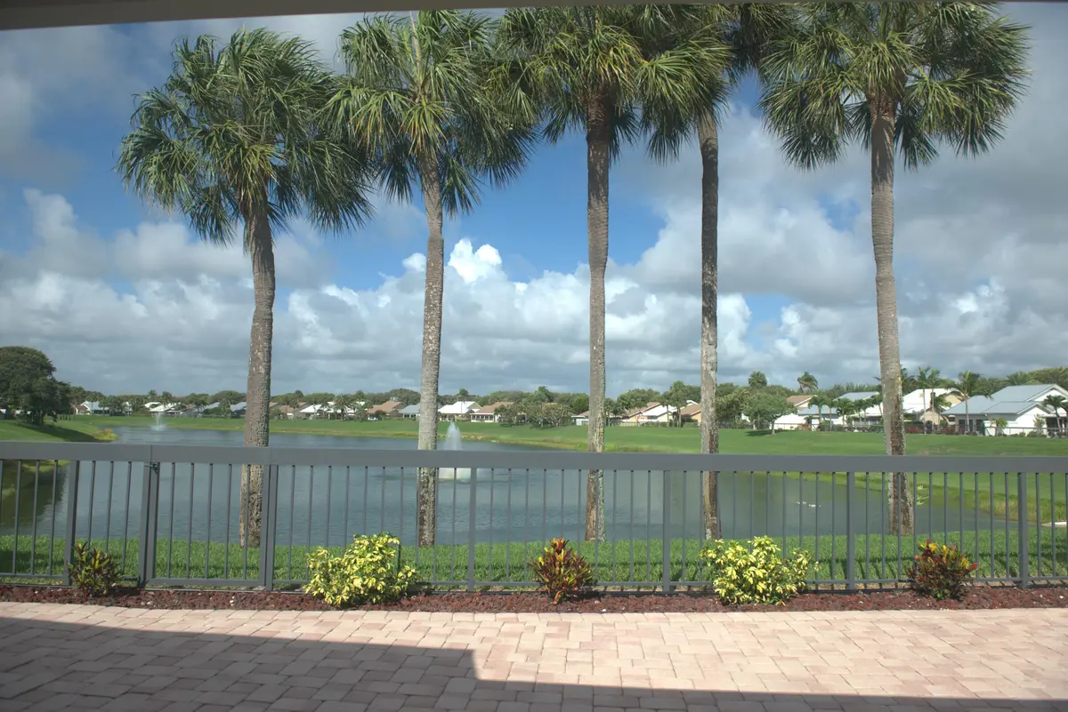 14-back1 at 114 Beach Summit Court, Jupiter