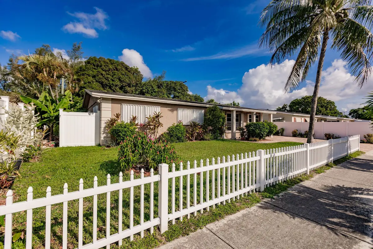 03-Property Photo 003 at 4241 NE 1st Terrace, Pompano Beach