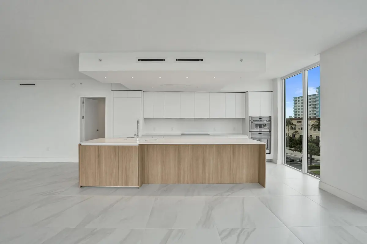 DSC07149 at 407 N Riverside Drive 401, Pompano Beach