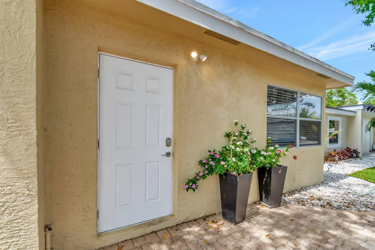 Front at 125 E Hart Street, Lantana