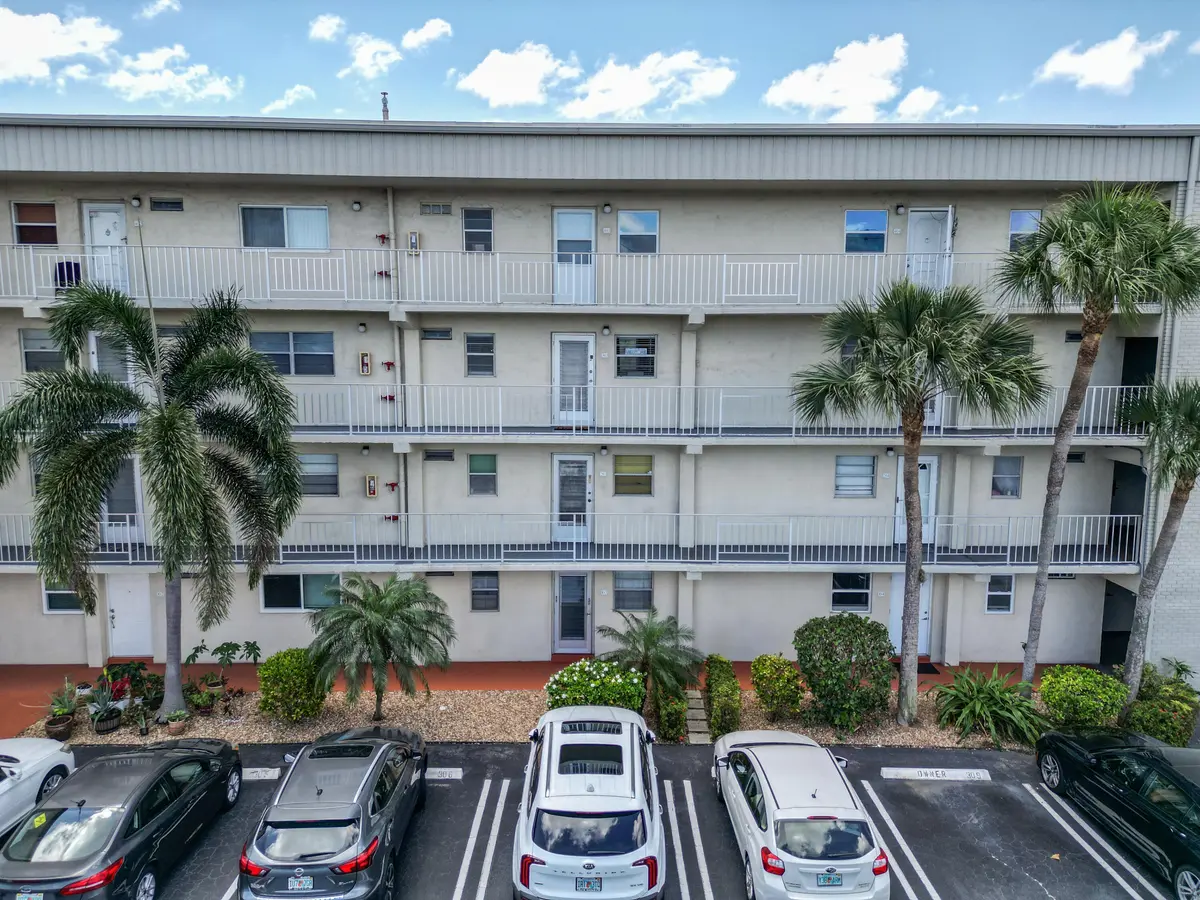 130 NE 26th Avenue 2030, Boynton Beach, FL – photo 1