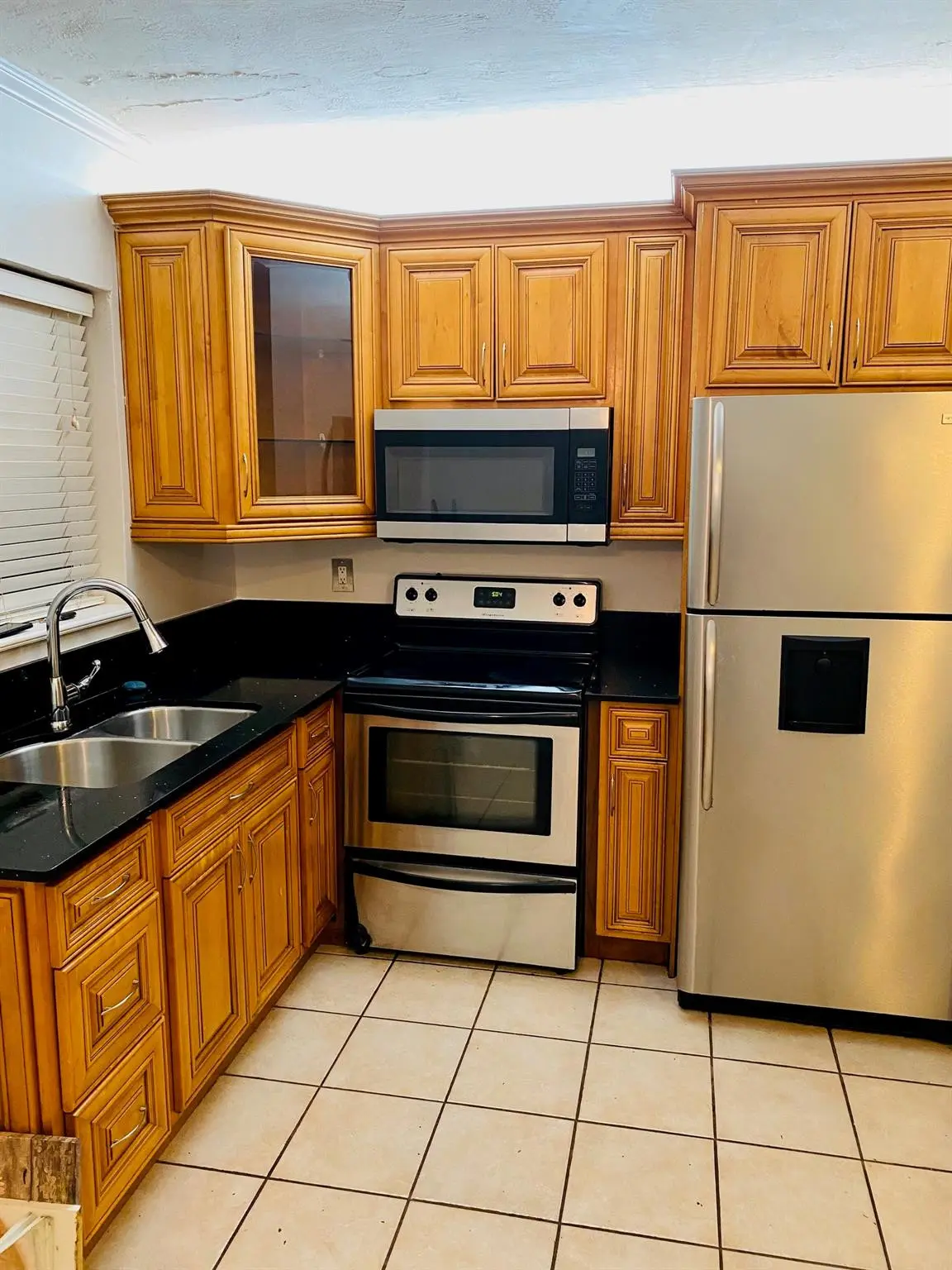 Photo 1 at 1301 N 12th Court 12a, Hollywood