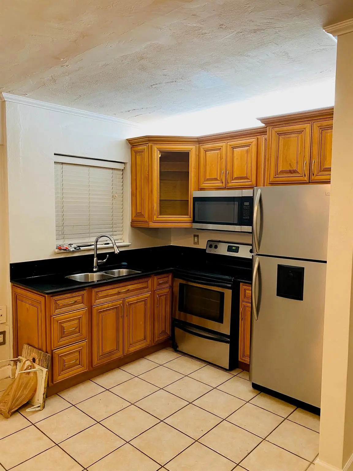 Photo 2 at 1301 N 12th Court 12a, Hollywood