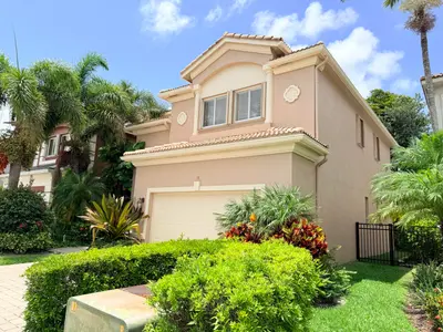 17 Country Lake Circle, Boynton Beach – leased