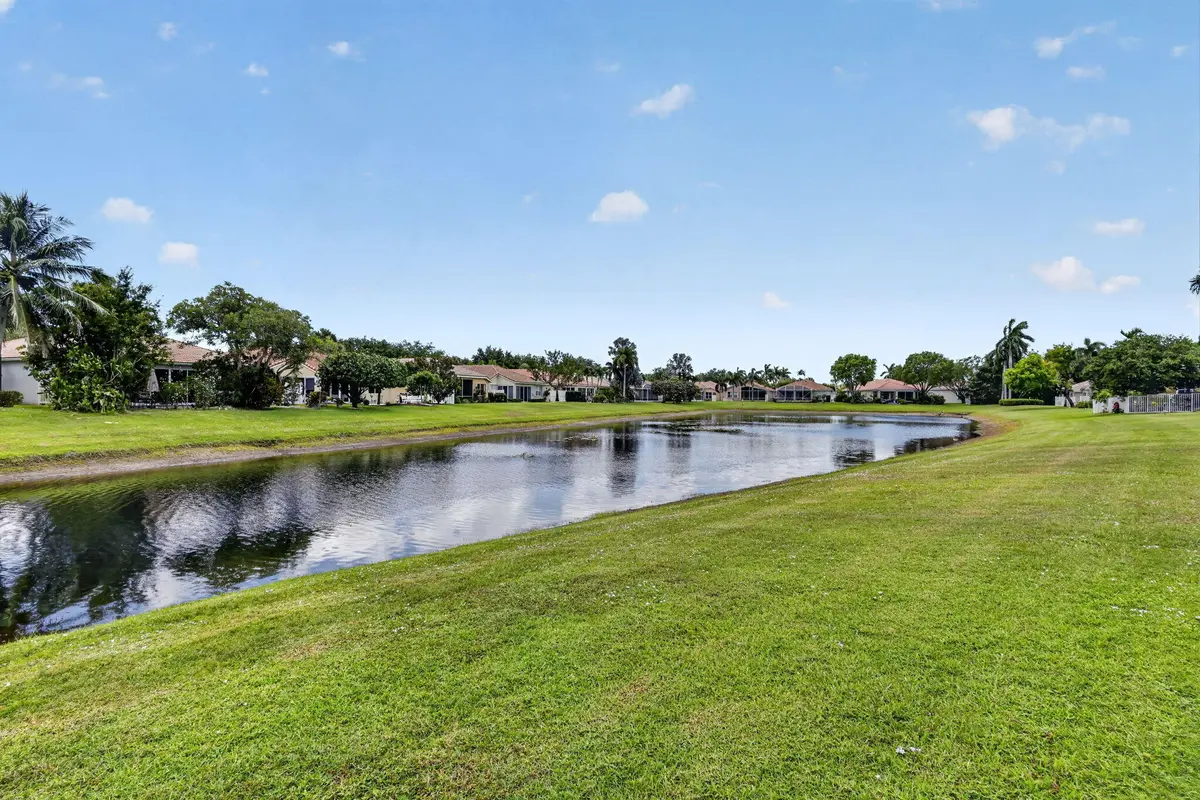 Lake View at 12530 Vía Valenza, Boynton Beach