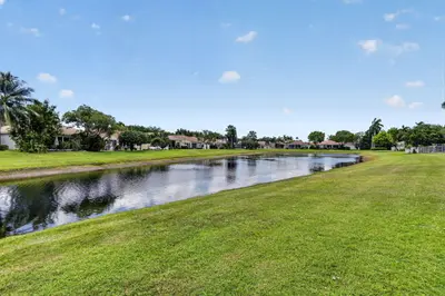 12530 Vía Valenza, Boynton Beach – Single Family Residence for sale