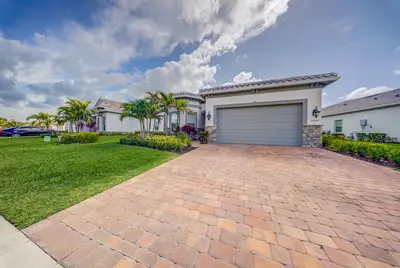 10562 Northbrook Circle, Palm Beach Gardens – sold