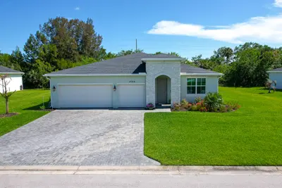 4749 Wellington Way, Vero Beach – Single Family Residence for sale